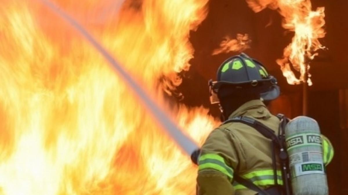 panica pentru zeci de copii autocarul in care se aflau a luat foc in mers