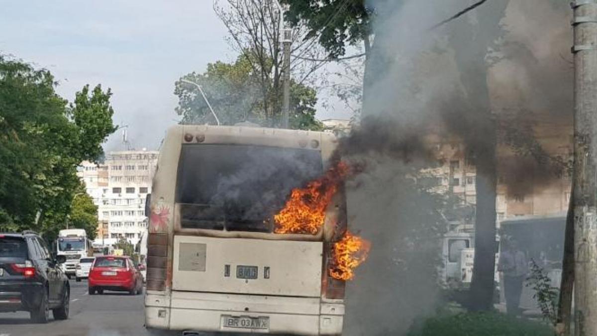 un autobuz a luat foc in braila ce s a intamplat cu calatorii