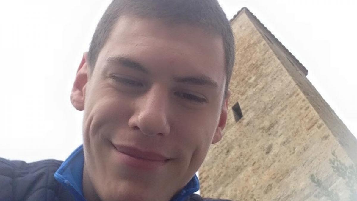 sfarsit tragic pentru un roman de 18 ani a fost spulberat de tren in italia