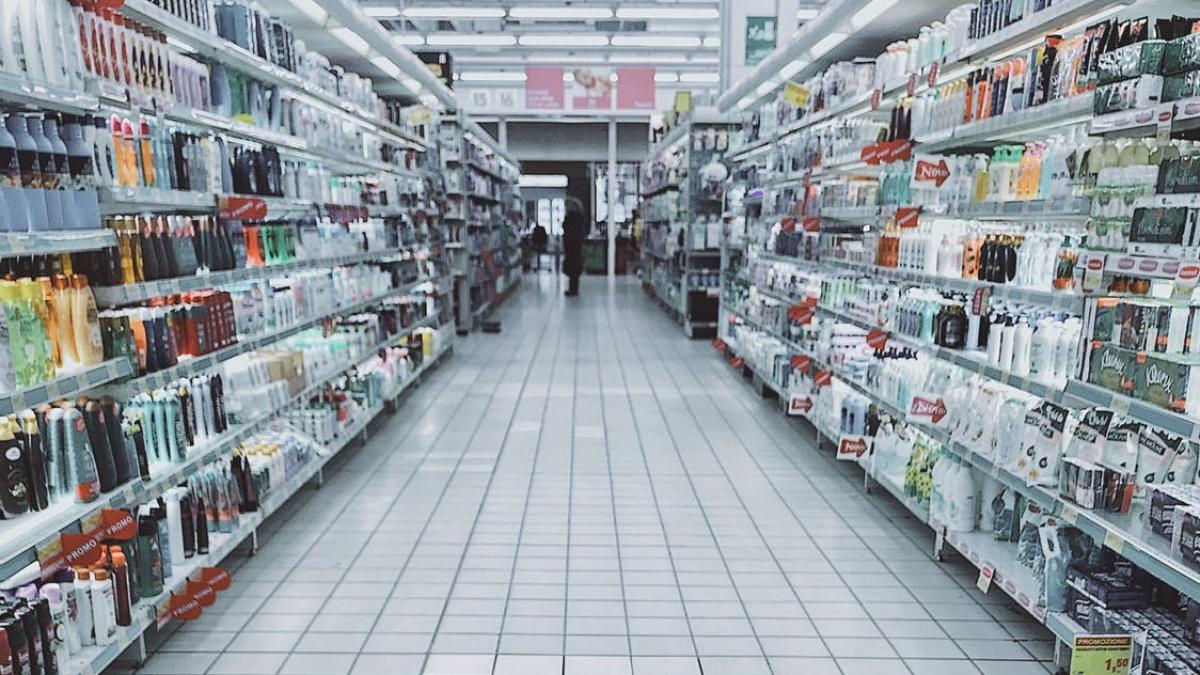 vesti bune pentru romani preturile la alimente in scadere