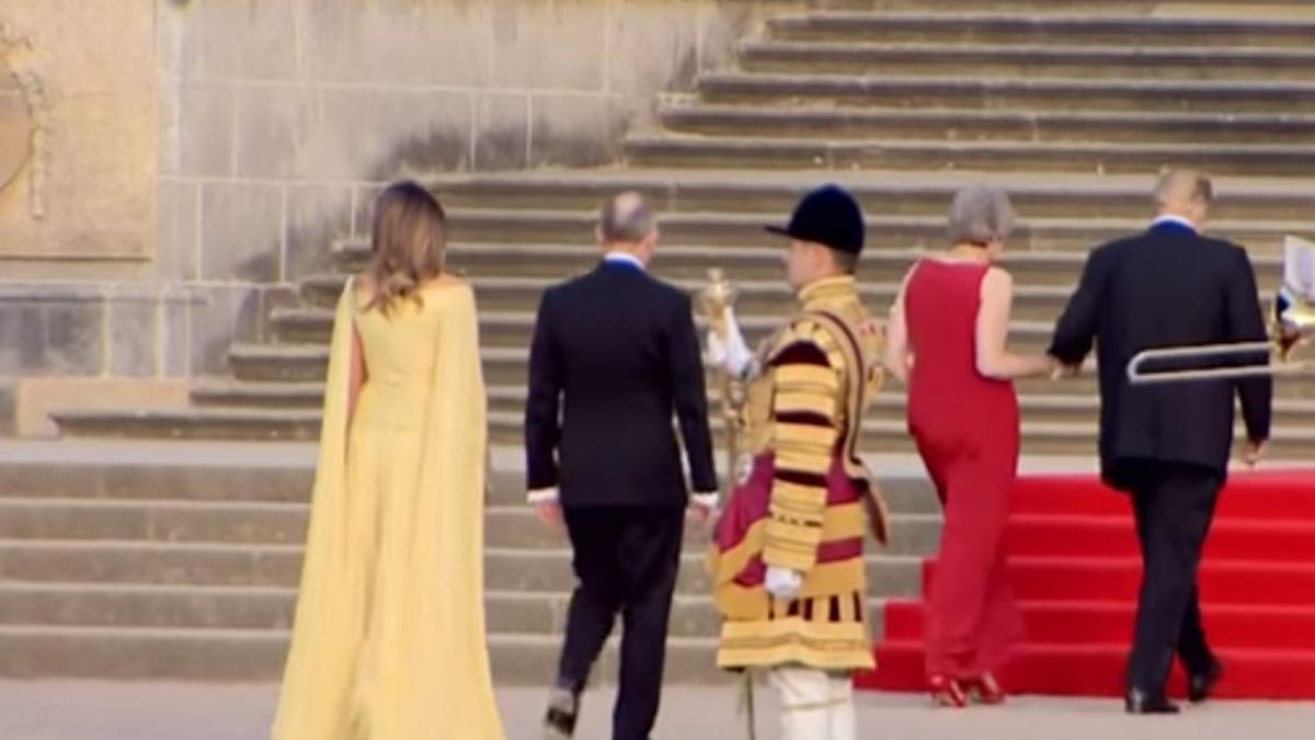 donald trump in vizita la londra gestul neasteptat pe care l au facut theresa may si presedintele