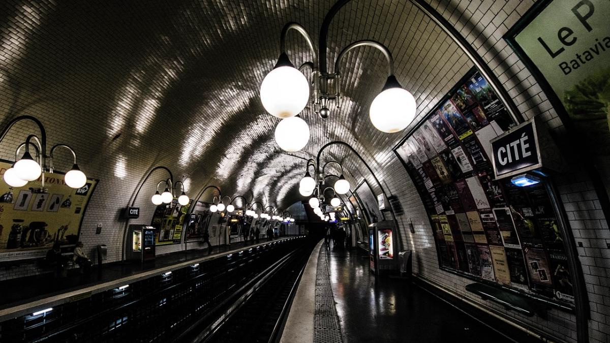 dupa 18 ani parisul spune au revoir biletele clasice de metrou