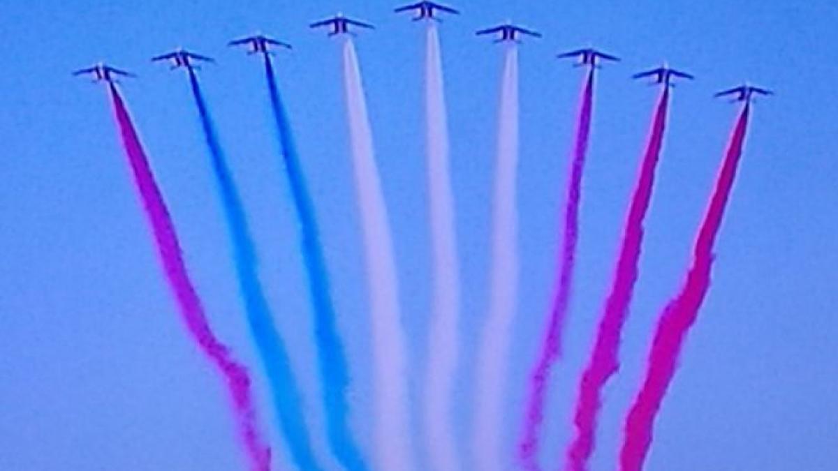 gafa uriasa la parada de ziua nationala a frantei o eroare a aparut la unul din avioanele care