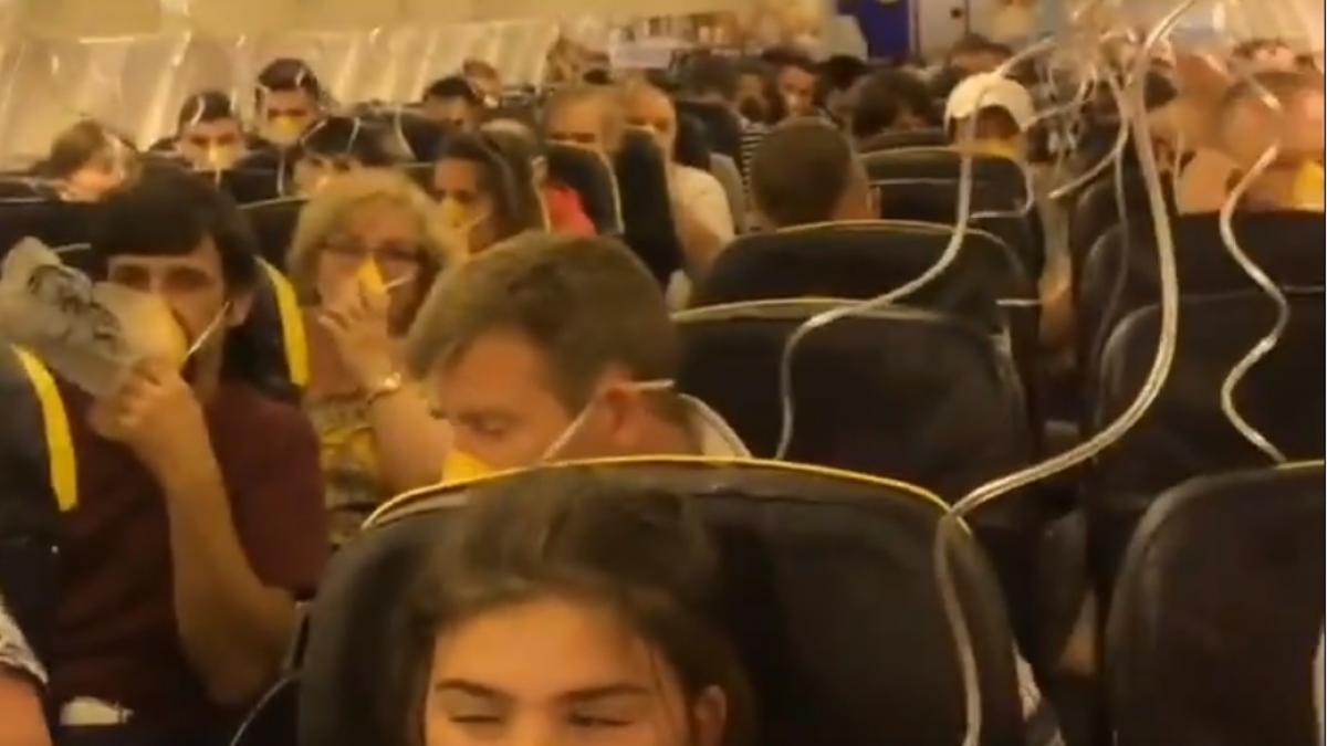 aterizare de urgenta in germania 33 de pasageri au ajuns la spital erau oameni care plangeau si