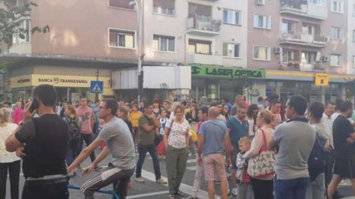 a fost protest in fata primariei bacau orasul nu are apa de patru zile