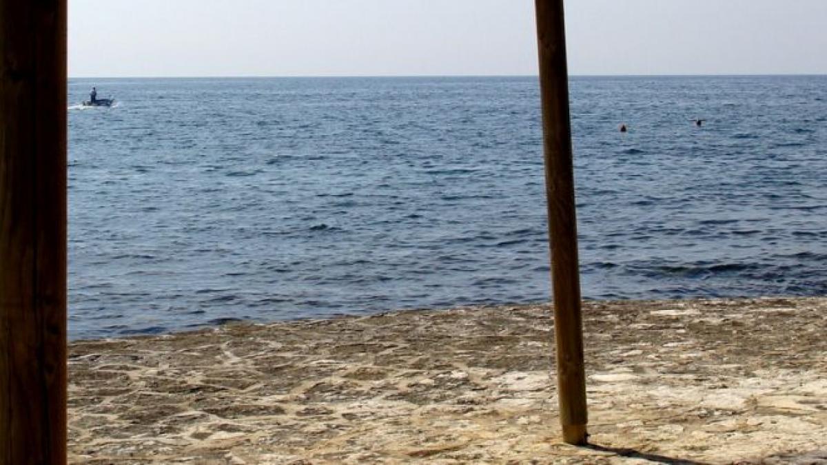 cum a disparut peste noapte o superba plaja din romania