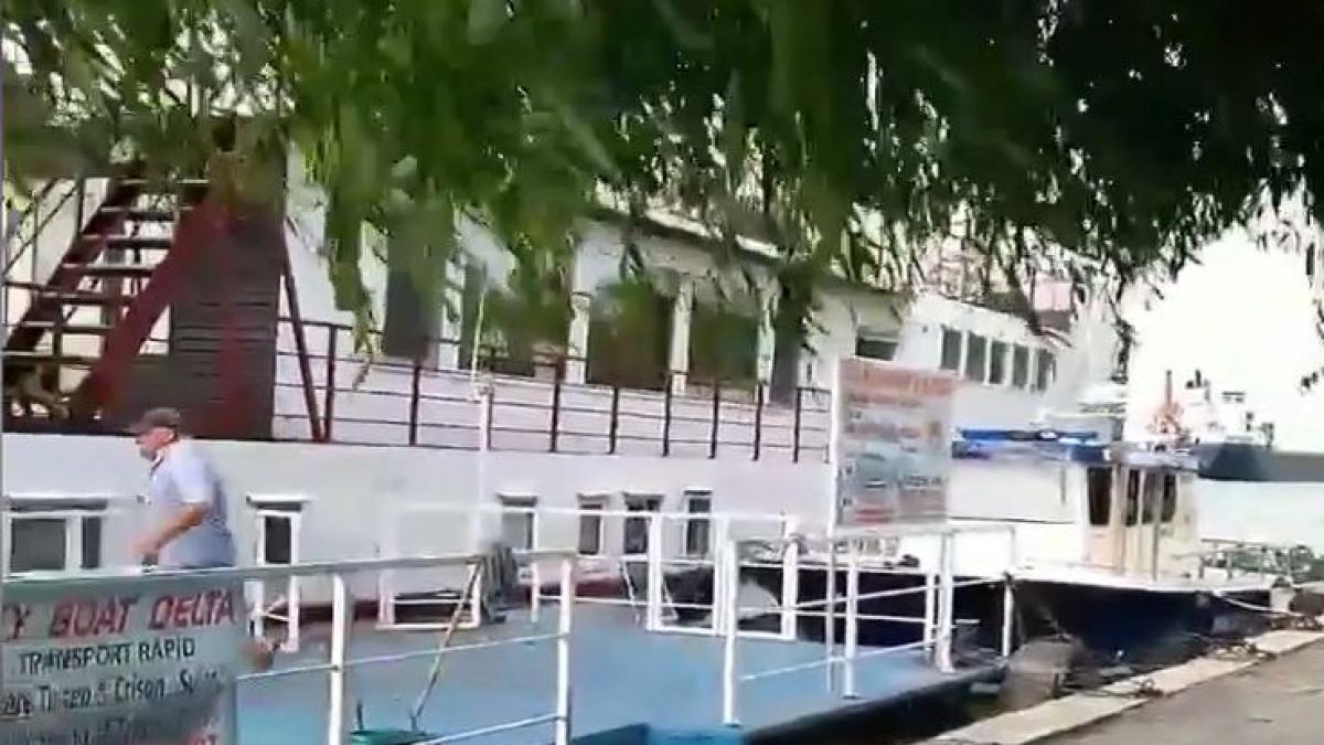 momente de panica la sulina o ambarcatiune plina cu pasageri s a izibit de mai multe barci si