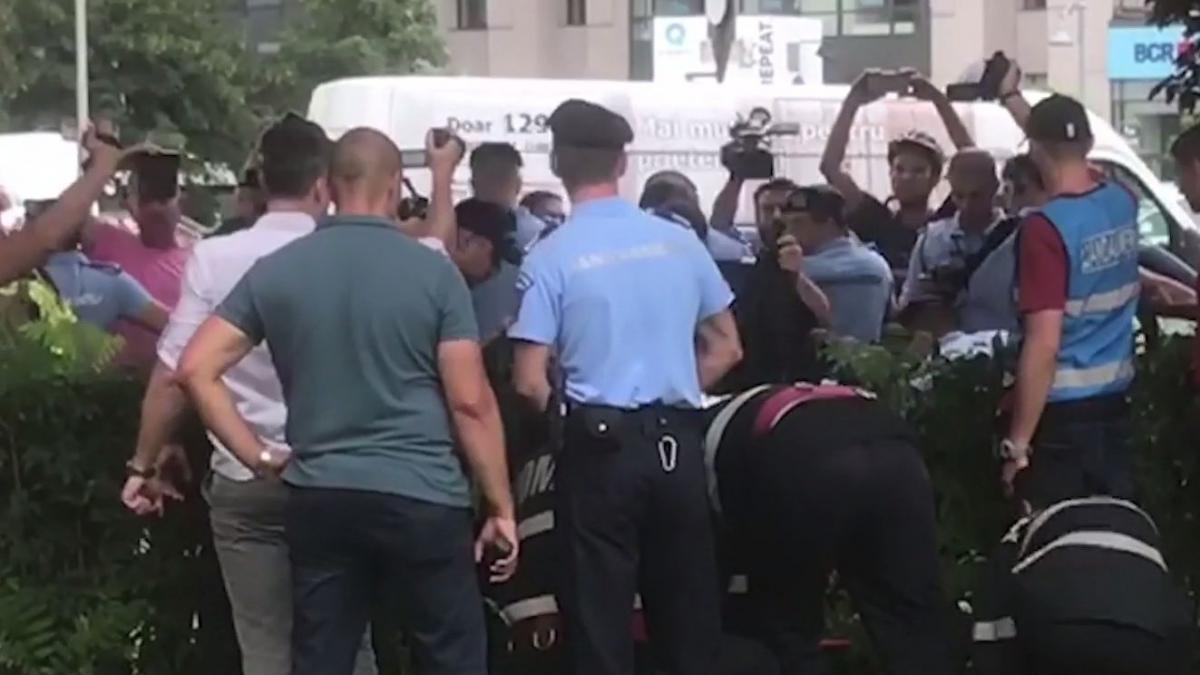 sanctiuni dupa protestul violent din fata guvernului