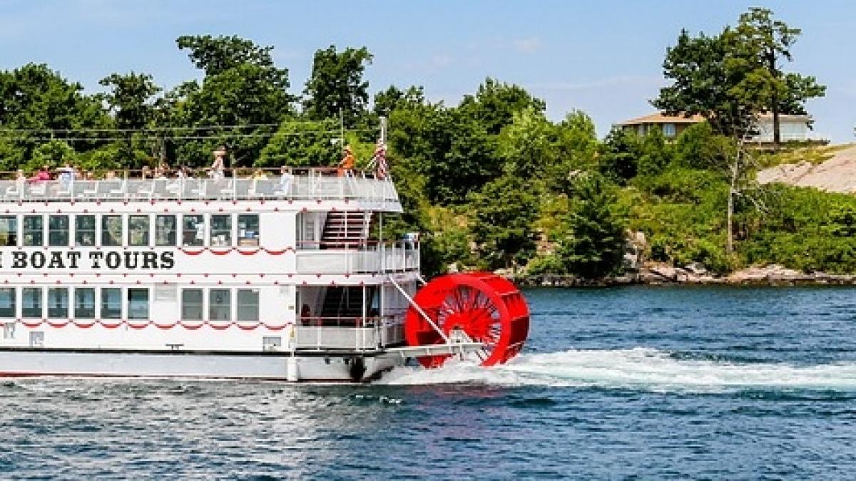 tragedie in sua zeci de victime in urma scufundarii unui vapor cu turisti