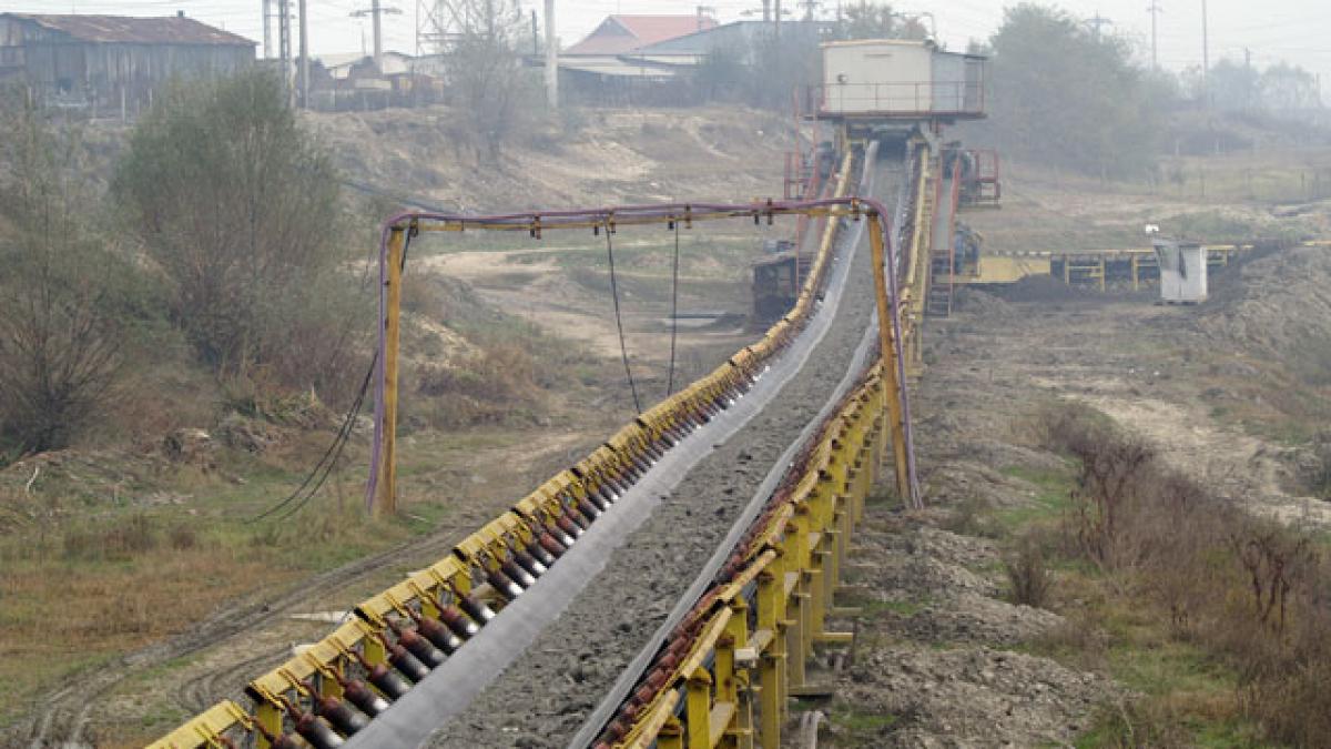un nou accident in minele din romania doi raniti la mina pinoasa