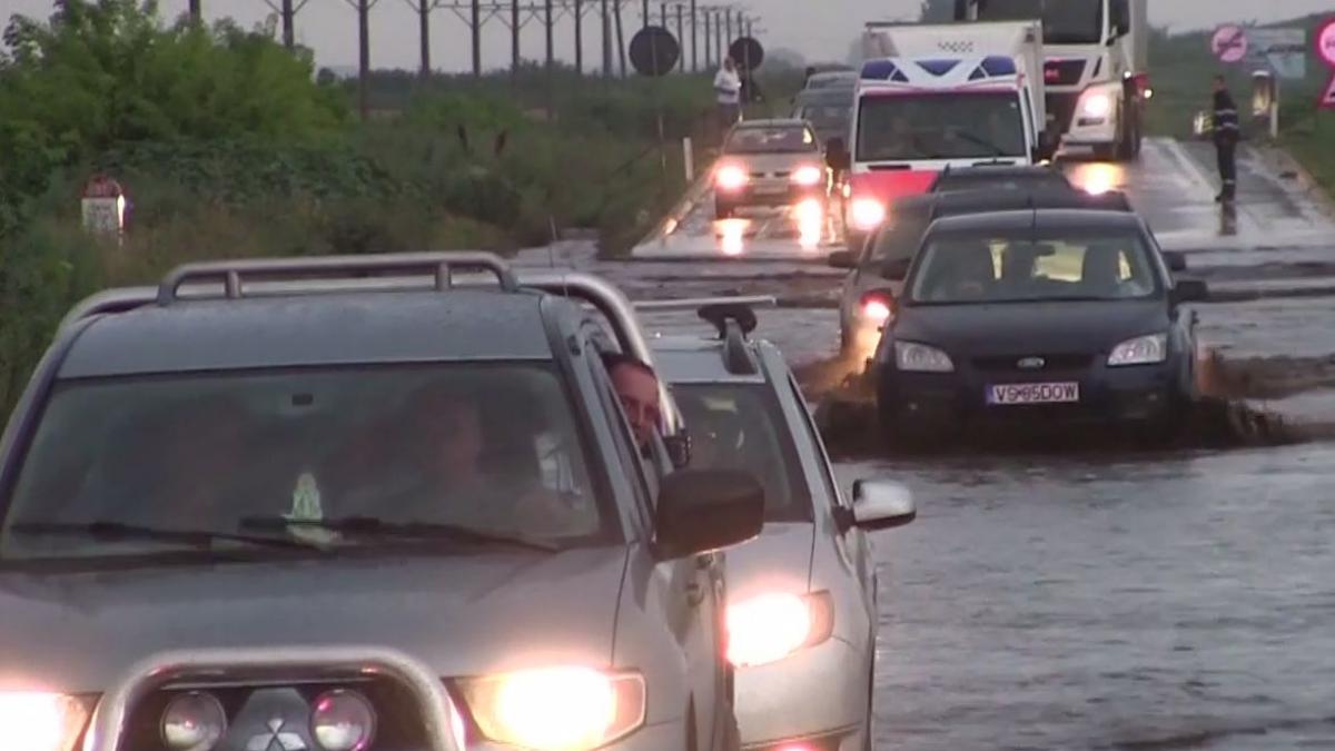 alerta in romania cod portocaliu de ploi abundente in mai multe zone din tara