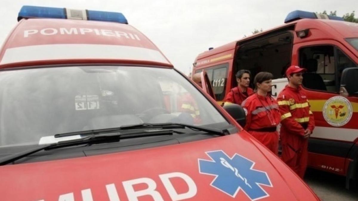 accident grav pe valea oltului un mort si trei raniti dupa ce un tir a intrat intr un autoturism