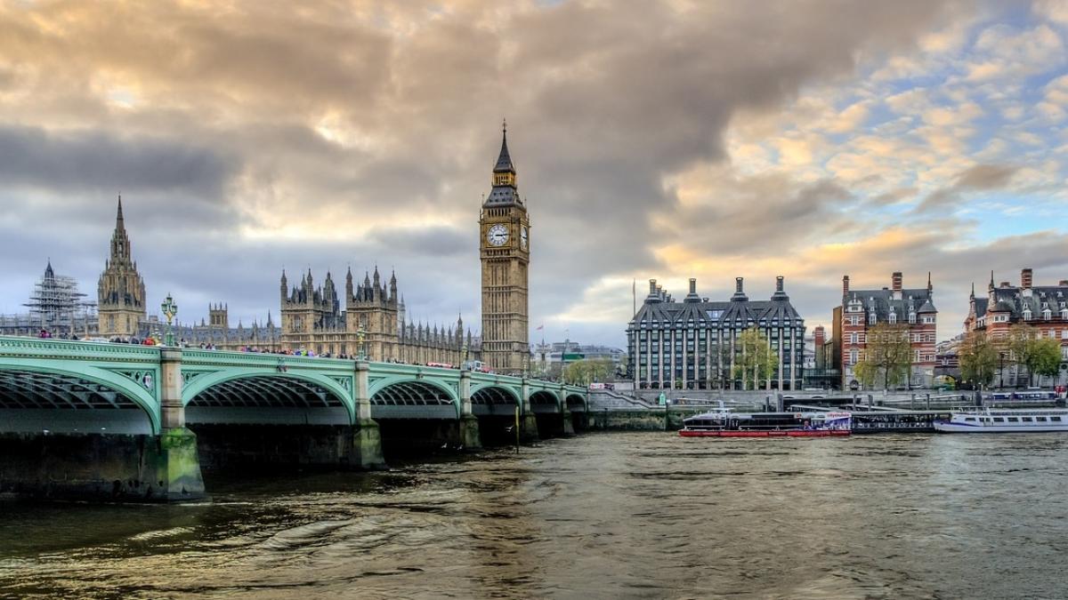 inca un emigrant roman in londra