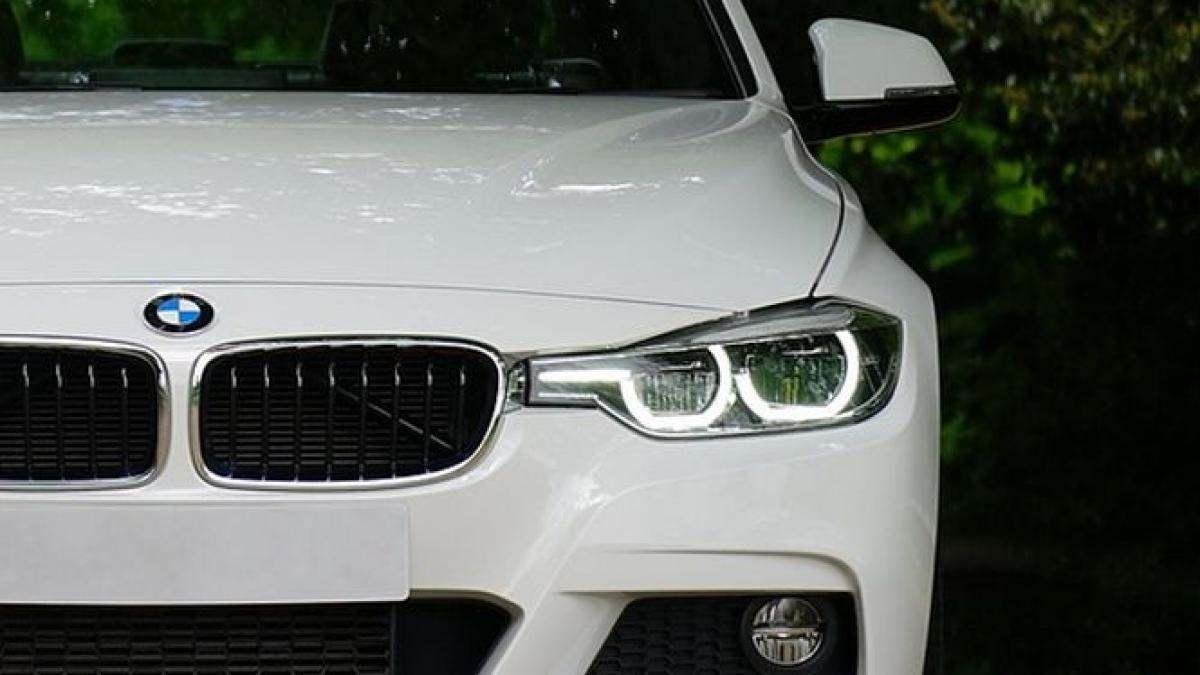 ambasada suediei daca o placuta de inmatriculare personalizata este ofensatoare aceasta va fi