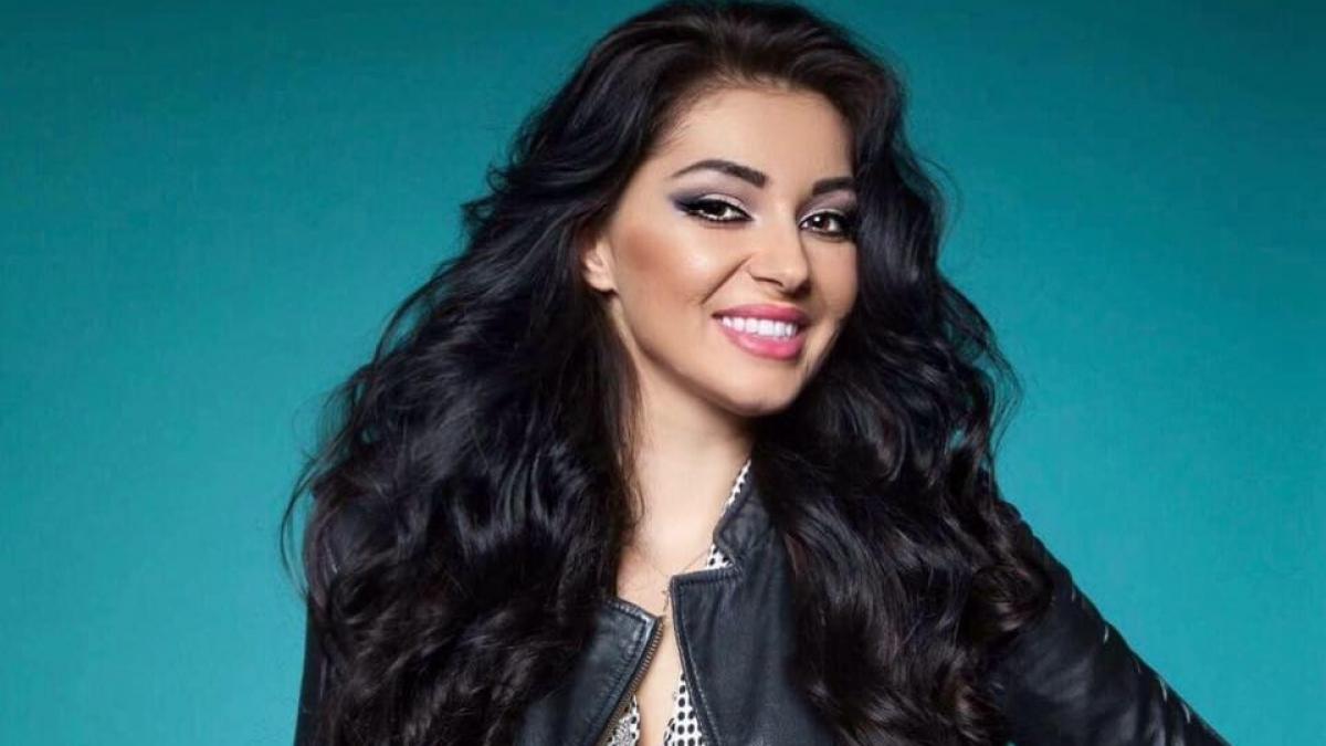 o cantareata de la noi a devenit mamica pentru prima data