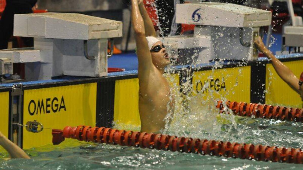 robert glinta medalie de argint la campionatele europene de natatie