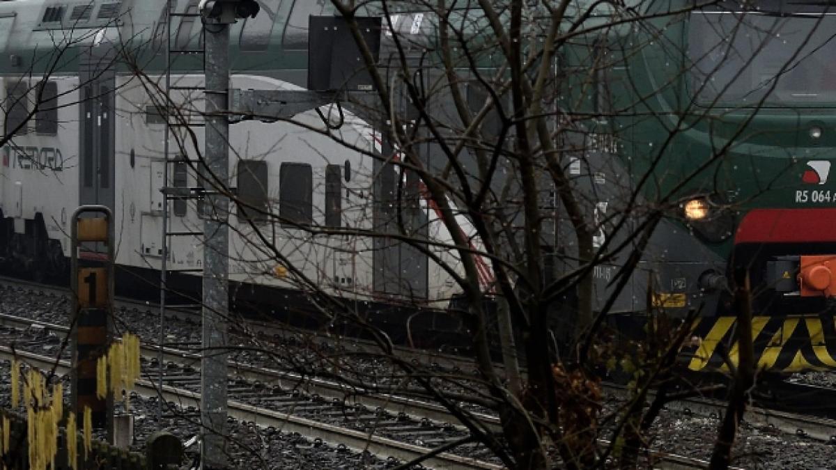 un roman spulberat de tren in italia