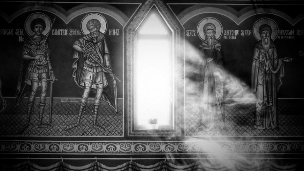 daca se intampla asa ceva preotul nu trebuie sa mai spovedeasca femei