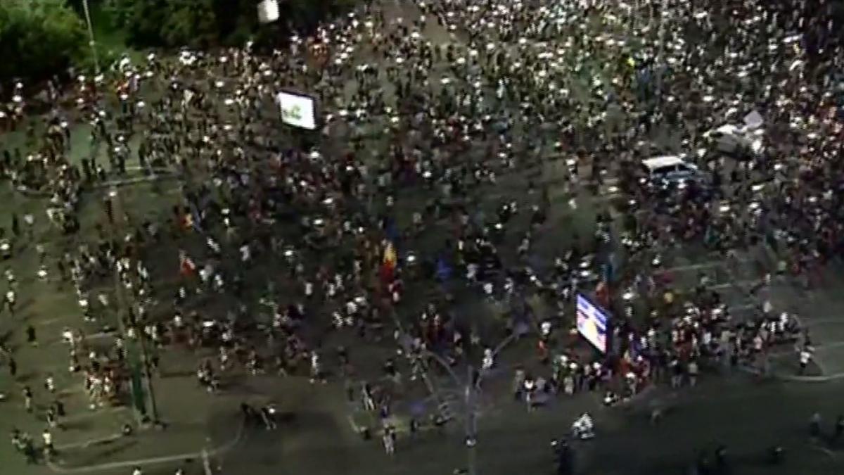 fetele agresorilor de la violentele din piata victoriei dezvaluite la antena 3 video