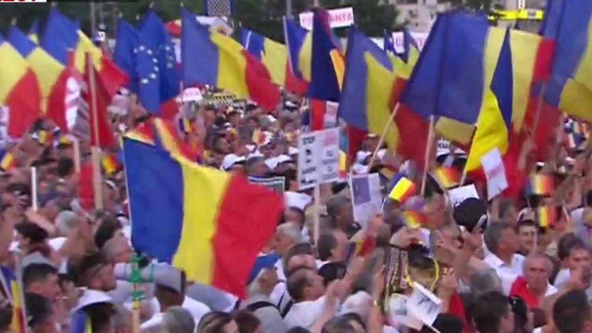 proteste in tara mii de persoane participa la protestele antiguvernamentale