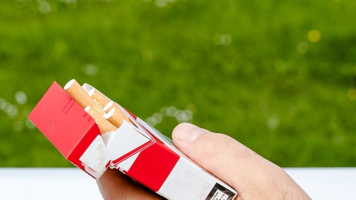 are doi ani dar nu este un copil normal baietelul fumeaza 40 de tigari pe zi marturiile parintilor