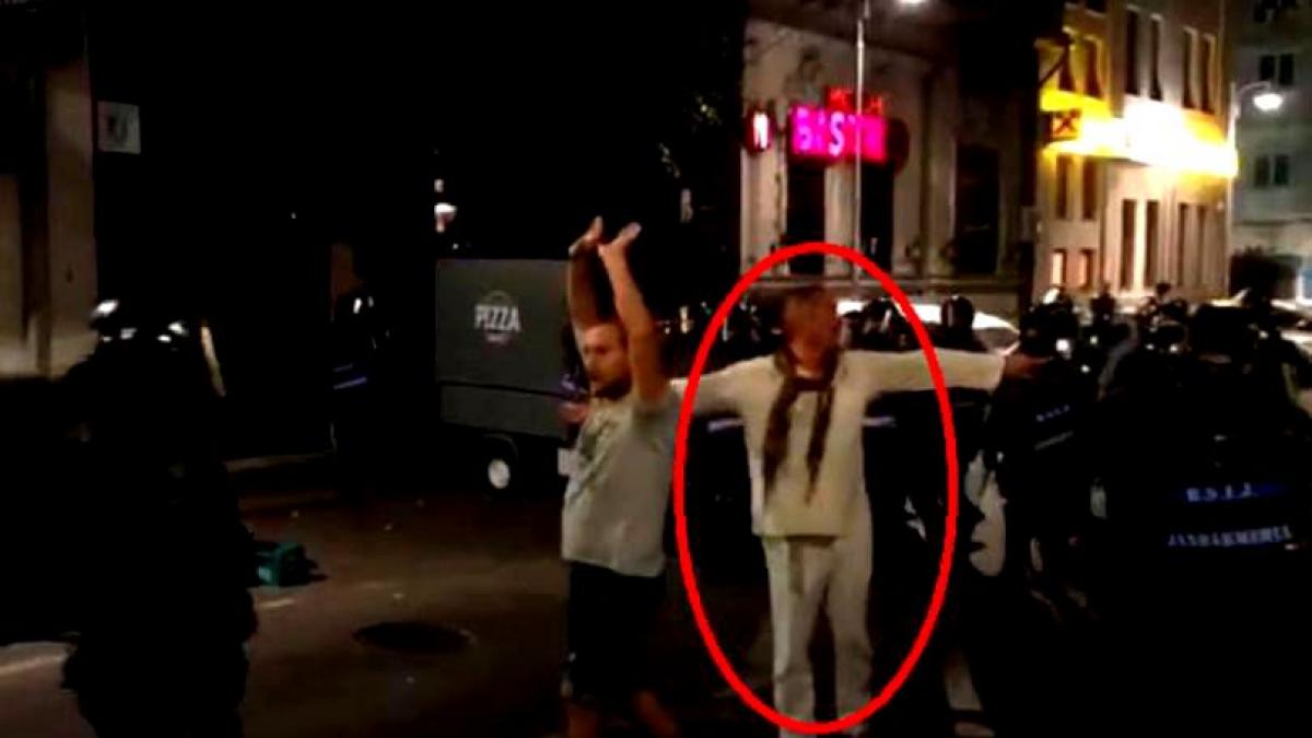 ce avere are catalin razvan paraschiv barbatul in alb care a coordonat jandarmii la protestul de