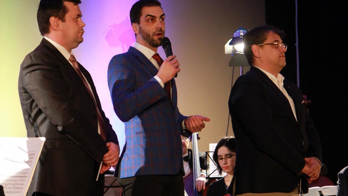 fostul director al filarmonicii oltenia gabriel zamfir anchetat de politie