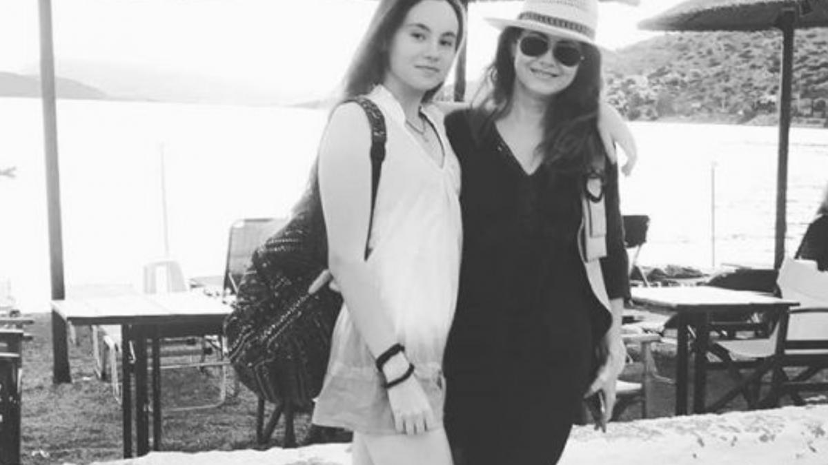 foto corina danila si fiica ei vacanta de vis in grecia ce mare s a facut rianna si cat de mult
