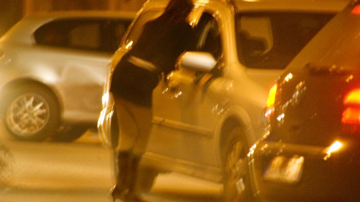 povestile tulburatoare ale unor romance fortate sa se prostitueze in italia mi a dat cateva