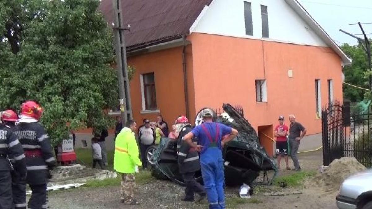 accident grav in bistrita nasaud doi copii transportati de urgenta la spital