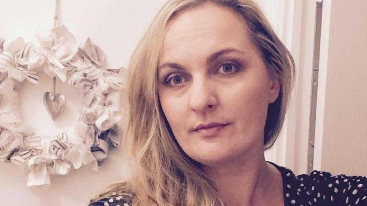 a aflat ca sotul o insala chiar in casa femeia a urcat in camera unde se aflau cei doi iar ce a