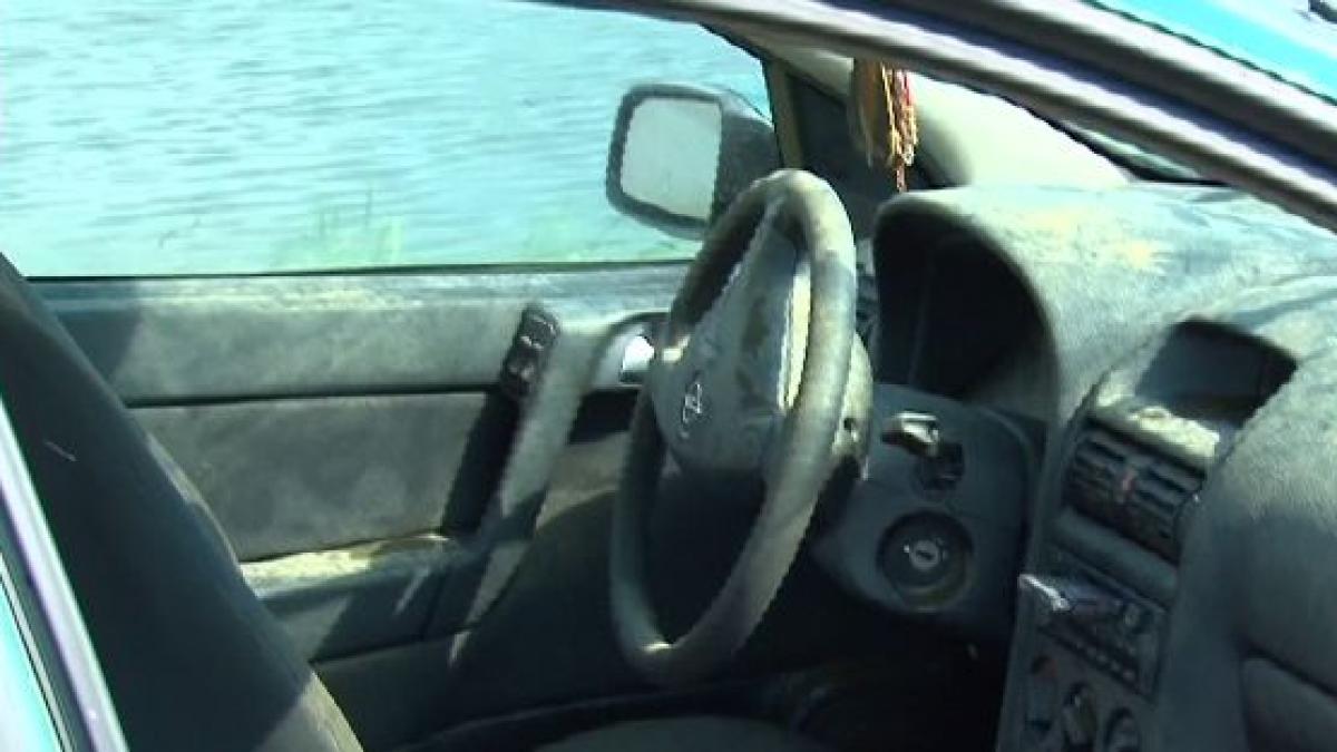 descoperire macabra facuta de politisti o femeie a fost gasita moarta in lac