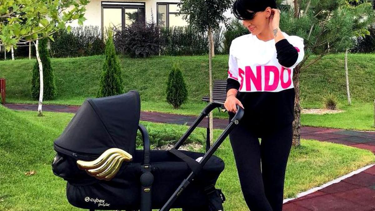 cum slabeste adelina pestritu dupa nastere vedeta scapa definitiv de stratul adipos