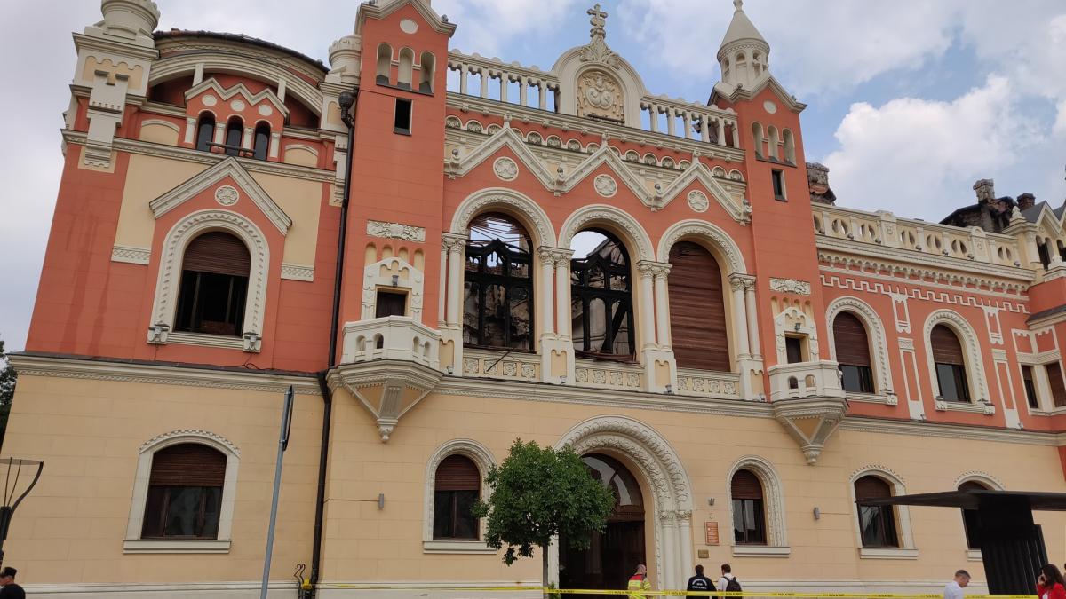 cum poti sa donezi pentru reconstructia palatului episcopal din oradea