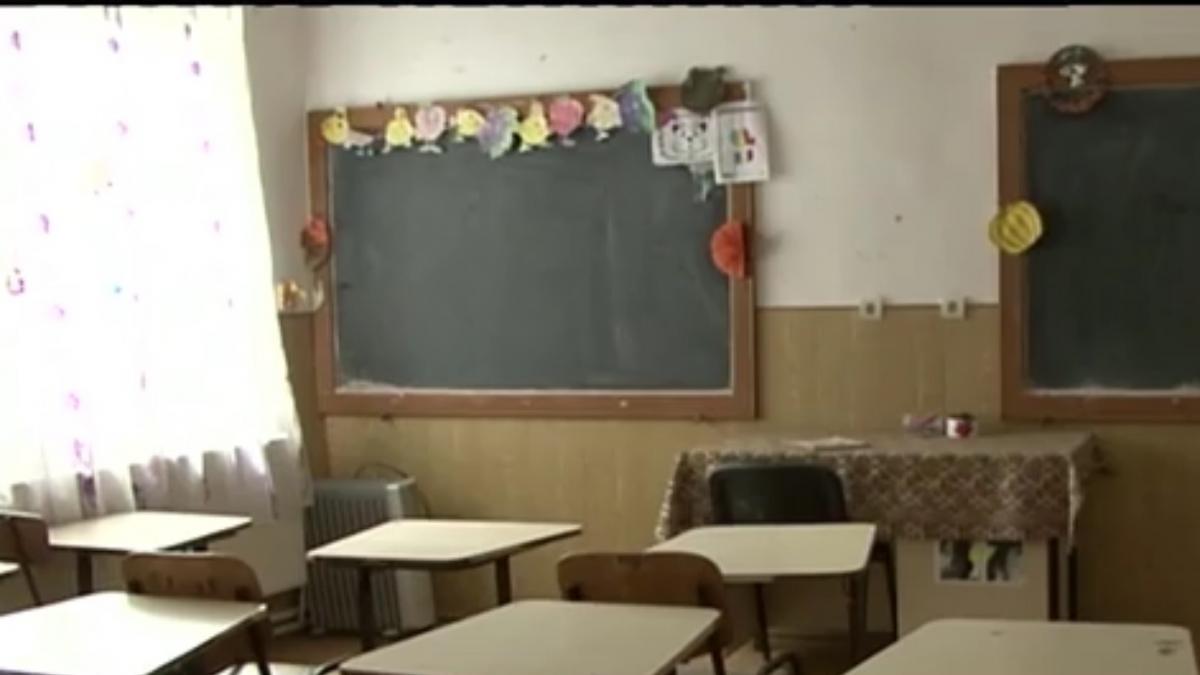 situatie disperata la inceput de an scolar zeci de scoli din tara vor ramane cu portile inchise