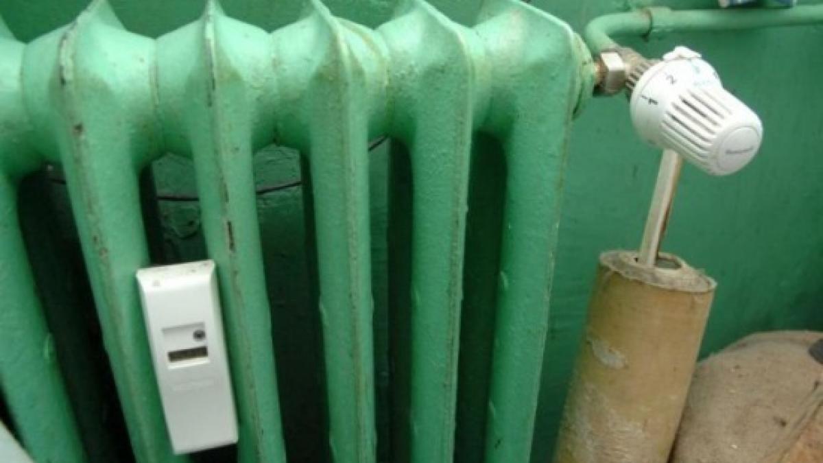 bucurestenii se pregatesc de iarna radet incepe incarcarea cu apa a instalatiilor de alimentare cu