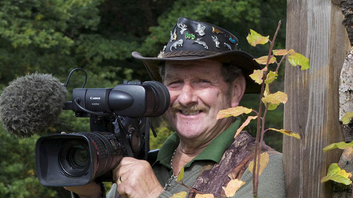 doliu in lumea televiziunii un cunoscut prezentator a murit in urma unui accident stupid