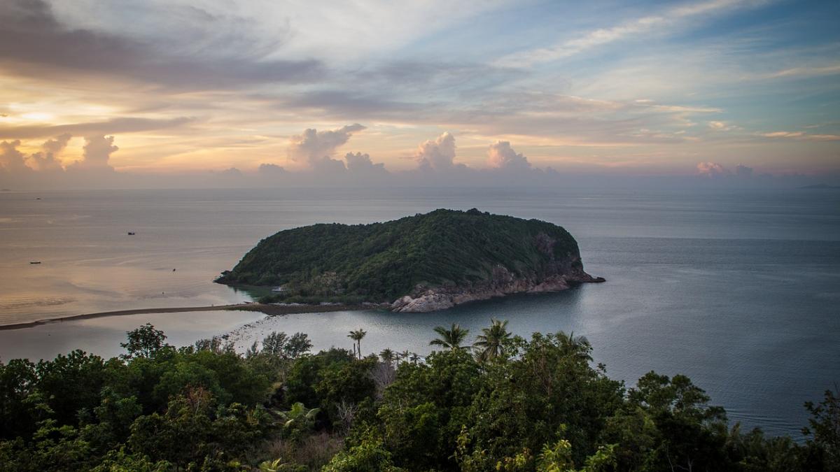 un discipol de al lui gregorian bivolaru a agresat sexual 14 turiste violurile aveau loc intr o