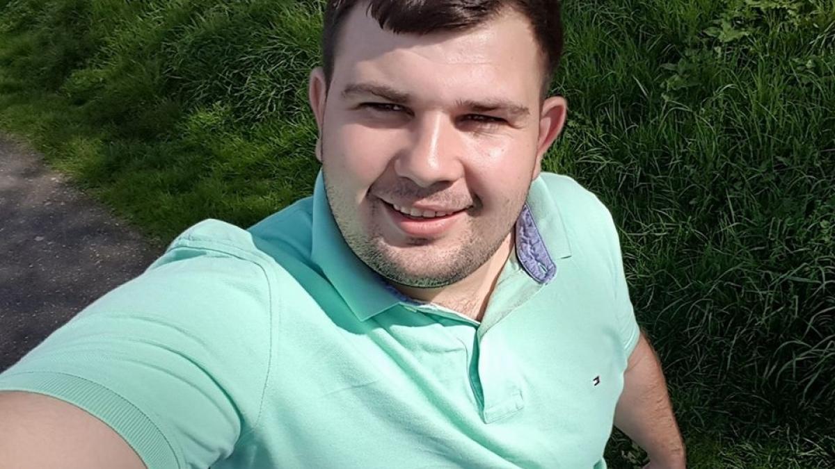 caz cutremurator in bistrita si au gasit baiatul mort in pat era sofer de tir in spania