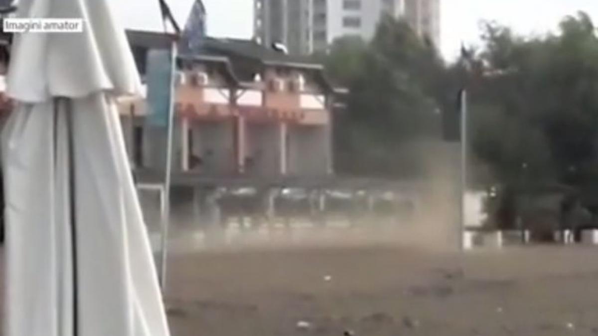 fenomen meteo ciudat pe litoralul romanesc o furtuna de nisip s a pornit din senin video