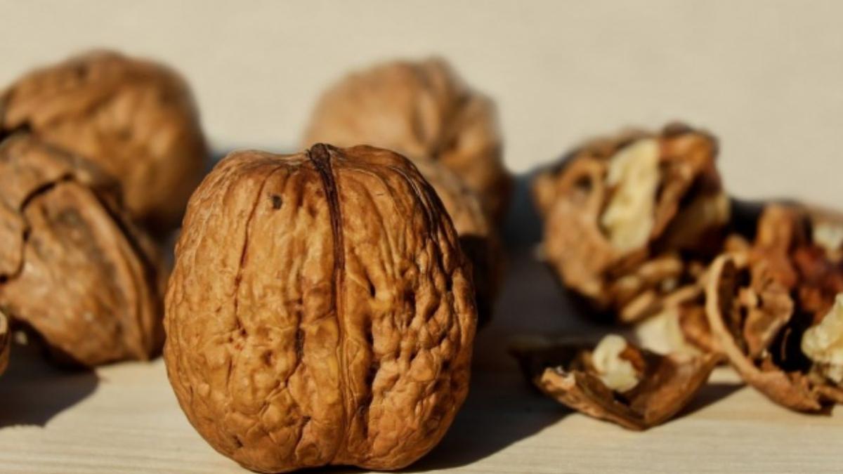 beneficii incredibile pentru sanatate ce se intampla la numai patru ore dupa ce ai mancat nuci