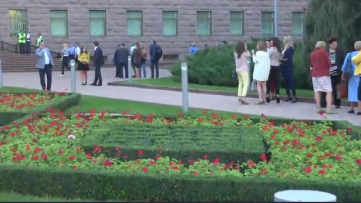 amenintare cu bomba la parlamentul de la chisinau