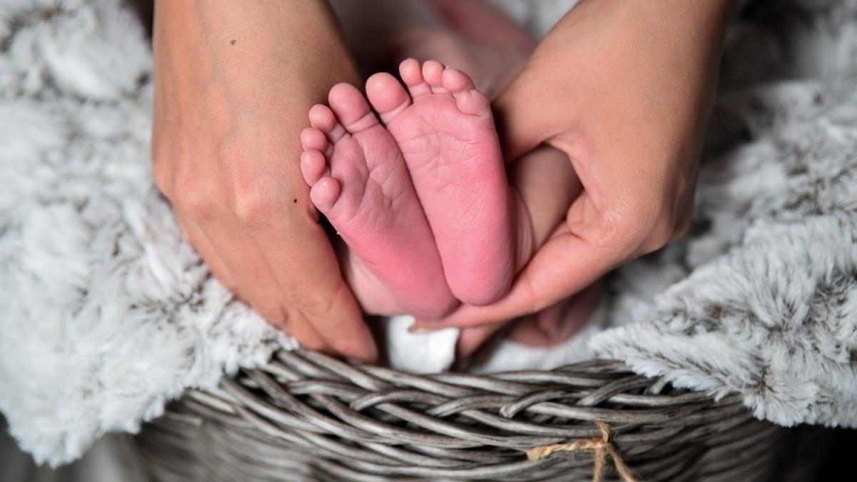 pentru femeile din aceasta tara nasterea are un risc de mortalitate mai mare decat conflictul armat