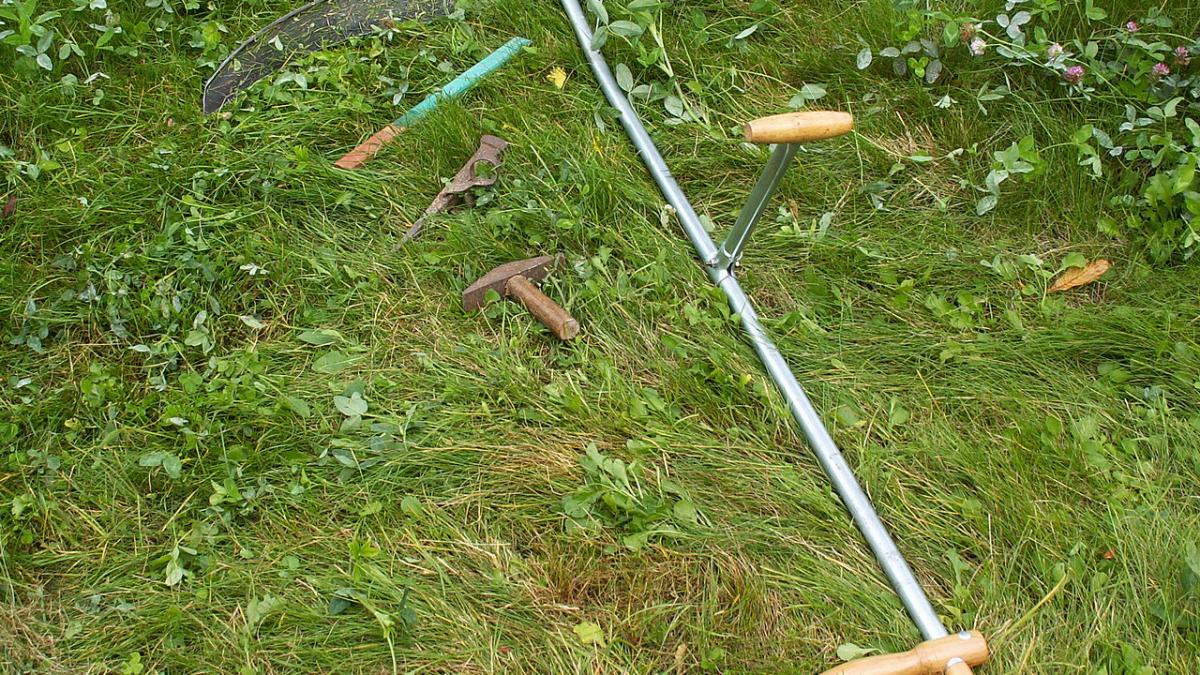 caz socant in iasi o femeie si a injunghiat sotul in burta cu o coasa dupa o cearta mai serioasa