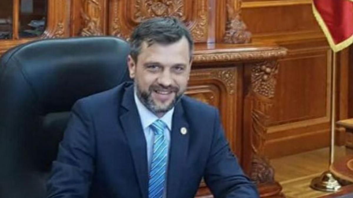 un deputat roman recunoaste ca a facut inchisoare si isi anunta demisia de ce s a aflat abia acum