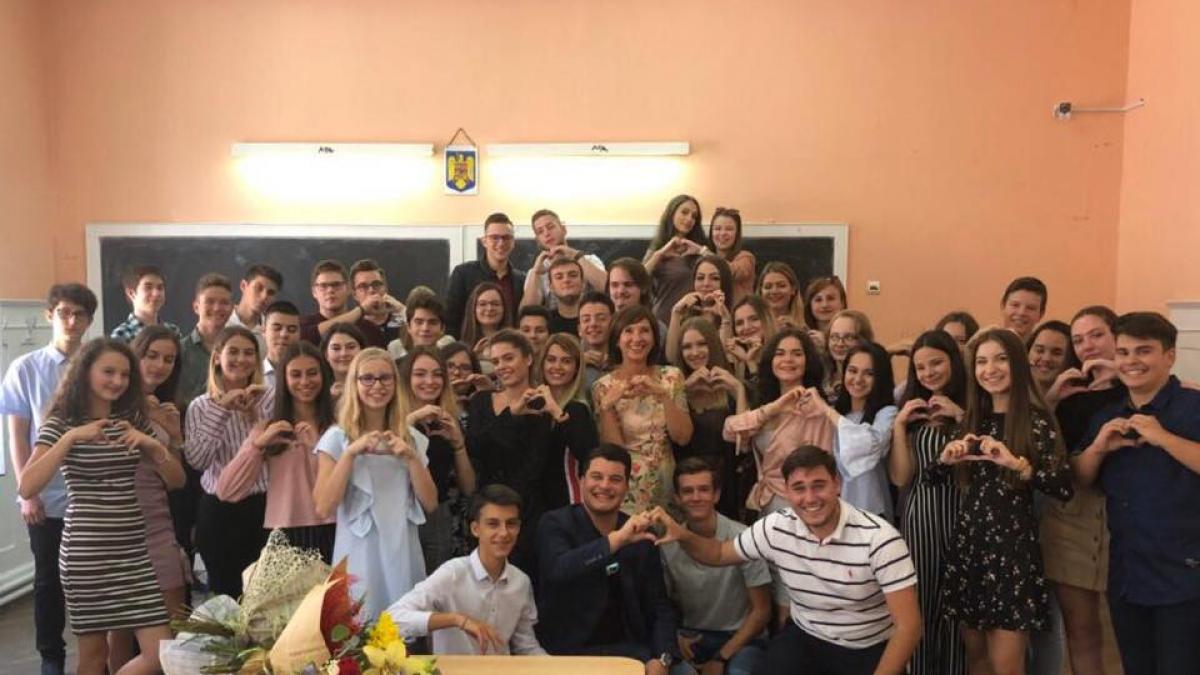 carmen iohannis a iesit cu elevii de la clasa la care e diriginta ce activitati au avut