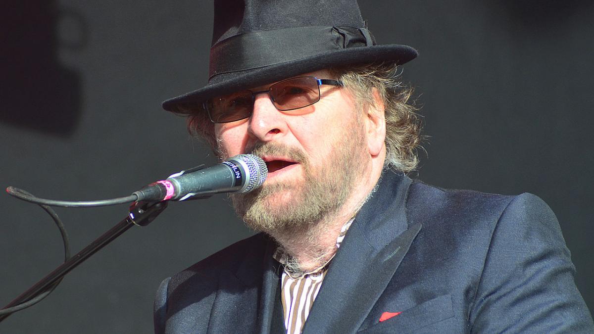 doliu in lumea muzicii un cunoscut cantaret s a stins din viata dupa lupta cu cancerul