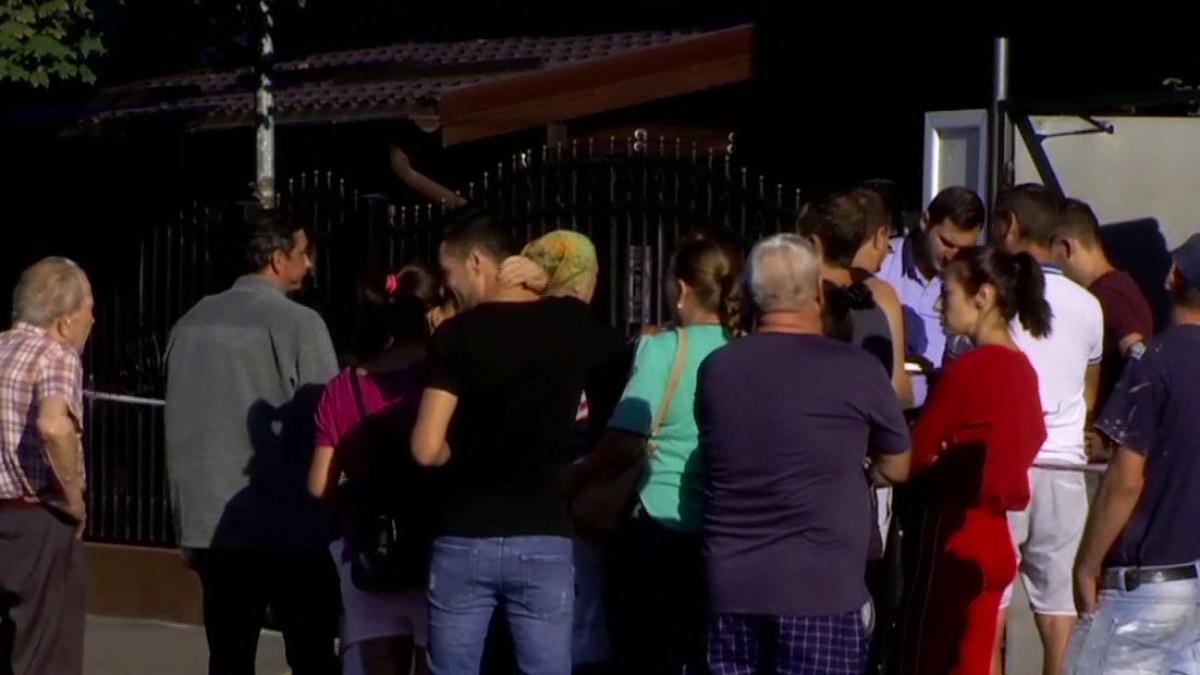 peste 50 de familii pe drumuri in urma incendiului care le a distrus casele sinistratii au fost