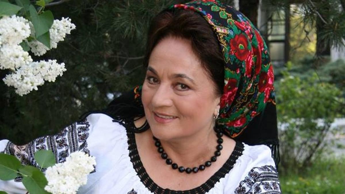 incendiu de proportii in suceava casa cantaretei laura lavric a luat foc