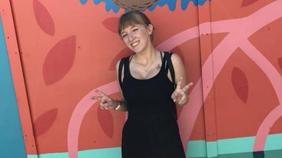 o adolescenta are o alergie care o impiedica si sa bea apa oamenii se uita la mine cu neincredere